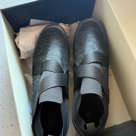 Peloton shoes - Picture 1 of 4